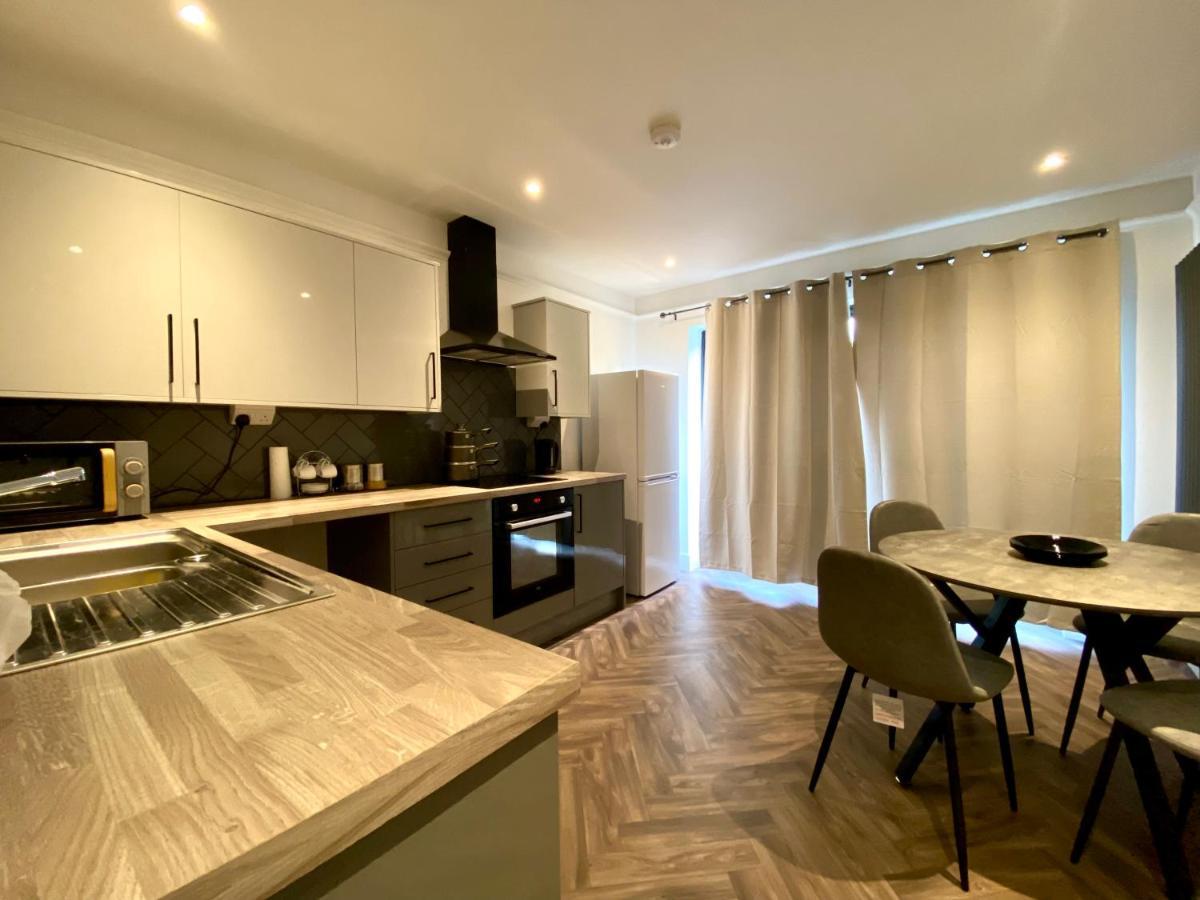 Flat 5 The Old Clinic Apartment Welling Екстериор снимка
